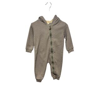 ⭐️ 5/$30 Kids Tales Bunny Zip One Piece size 6-9 Months